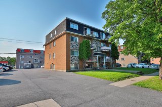 700 Rue Prince