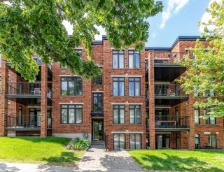 #002 - 10730 Av. Christophe-Colomb