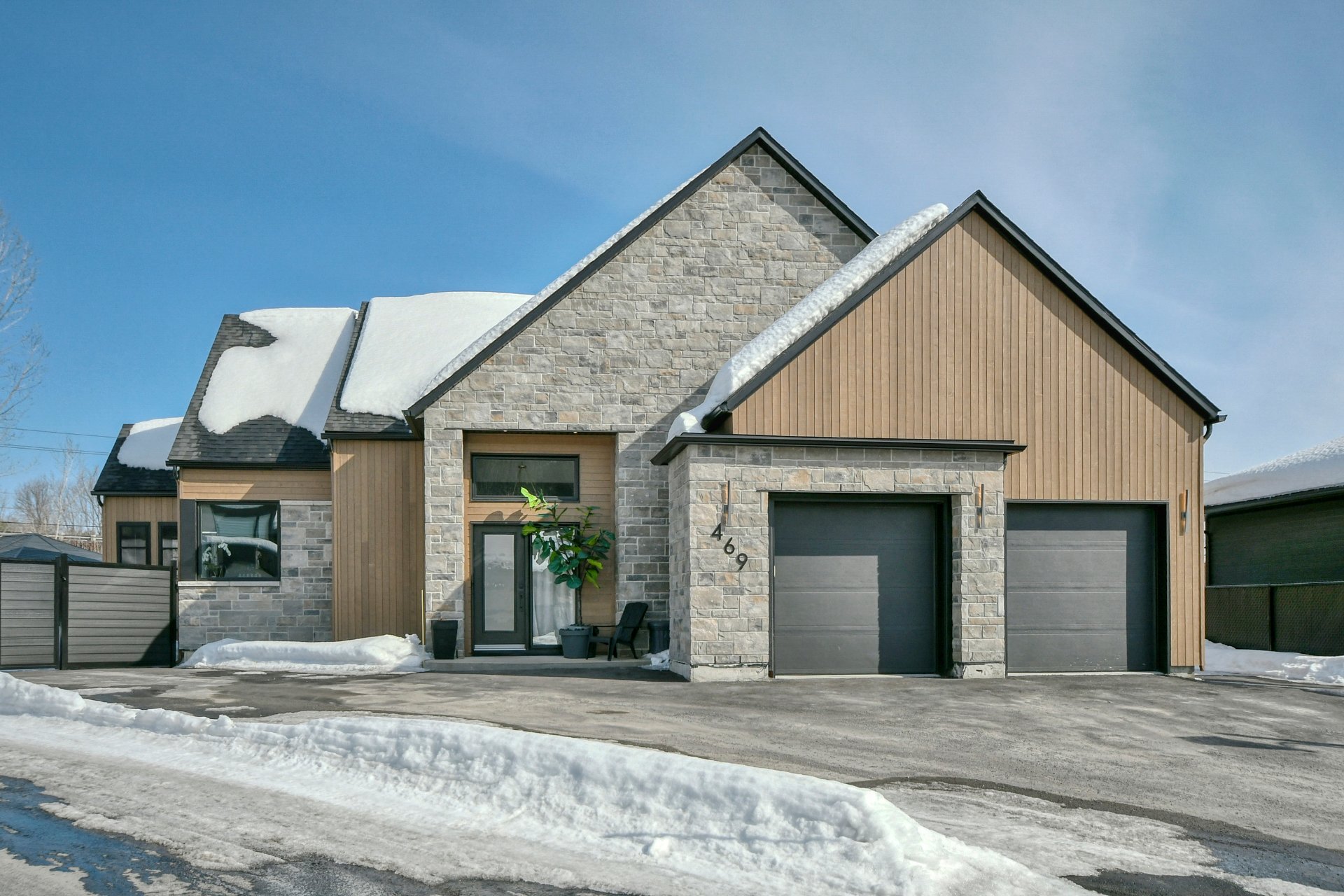 469 Rue des Eaux-Vives