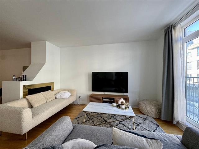 #200 - 414 Rue Notre-Dame E.