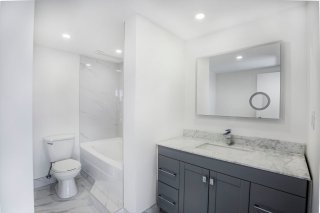 Salle de bains attenante à la CCP