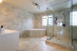 Ensuite bathroom