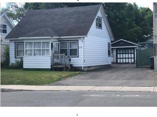2220 Ch. Laval