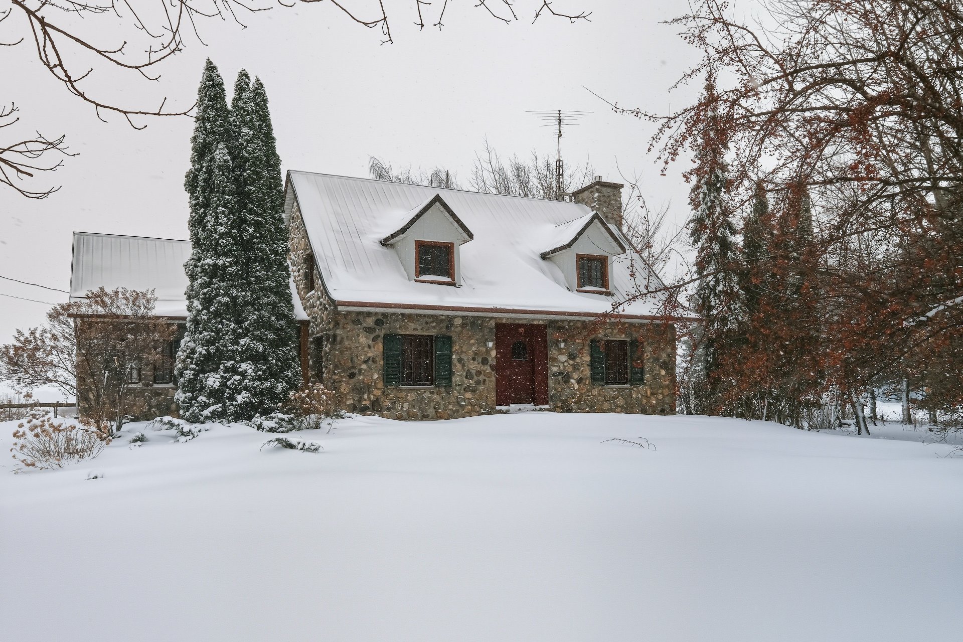 1166 La Grande-Caroline