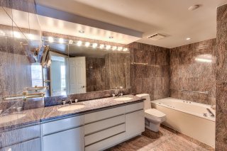 Ensuite bathroom