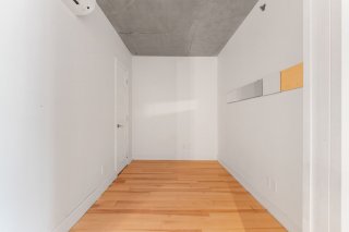 Den