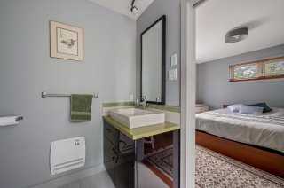 Salle de bains attenante à la CCP