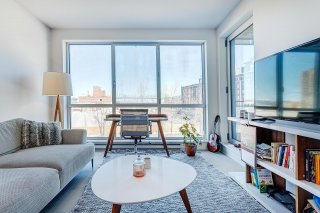 #312 - 1025 Rue de la Commune E.