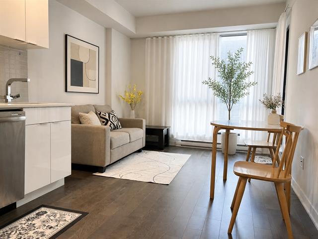#205 - 1182 Rue Crescent