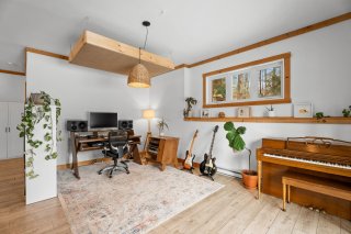 Salon