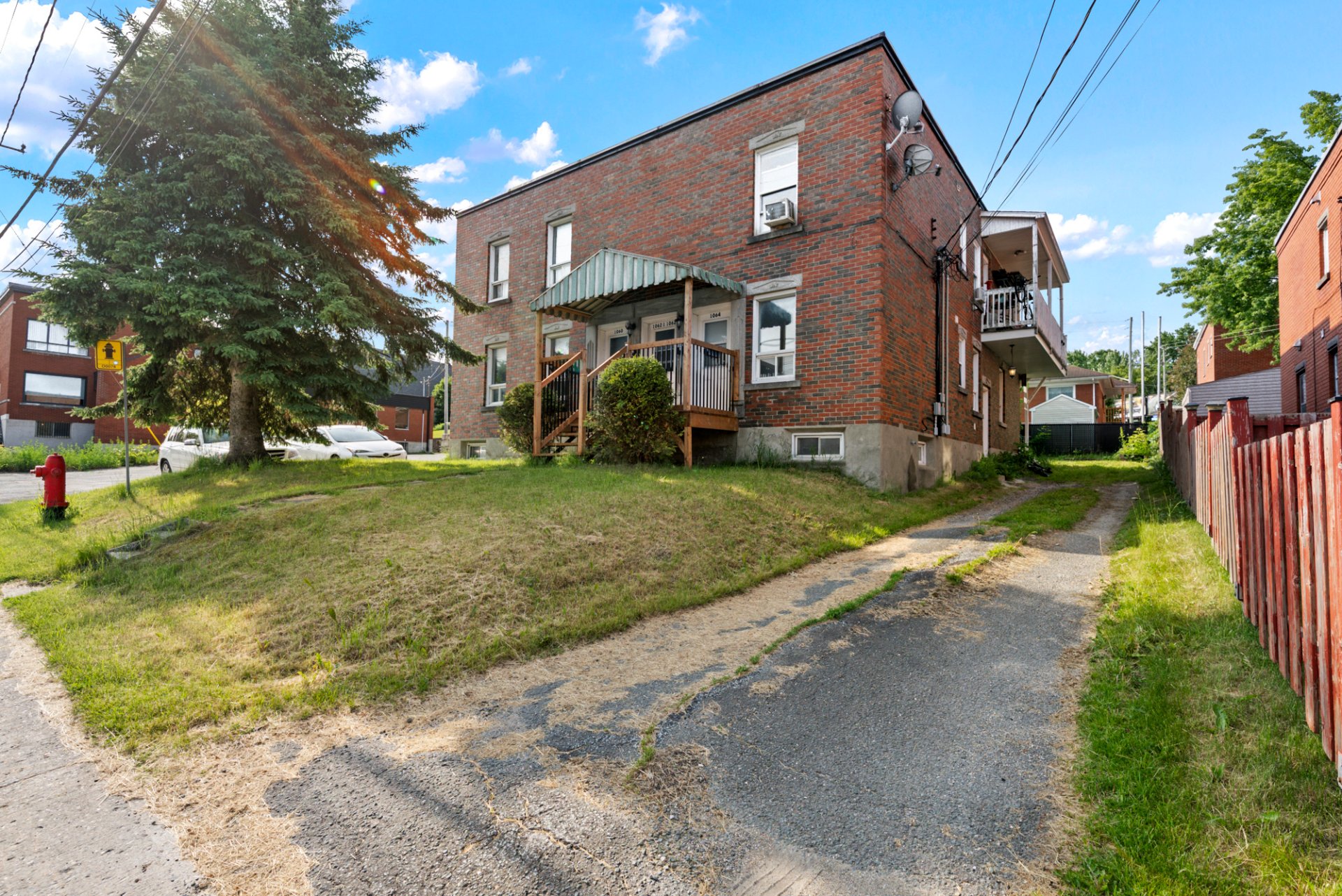  1060 Rue du Pacifique