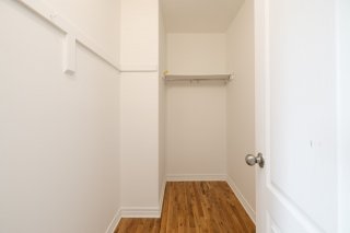 Walk-in closet