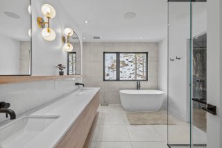 Salle de bains attenante à la CCP