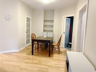 360 Rue Roy E.