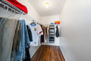 Walk-in closet