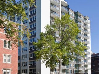 #903 - 3033 Rue Sherbrooke O.