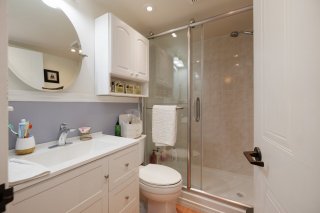 Ensuite bathroom
