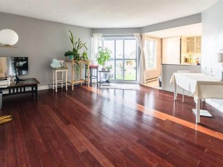 #811 - 3480 Rue Simpson