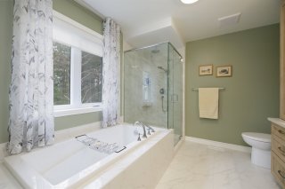 Salle de bains attenante à la CCP