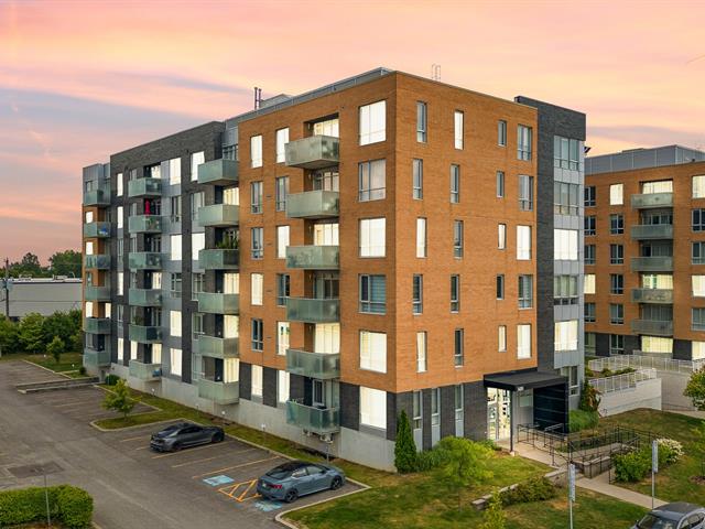 #601 - 3499 Av. Jacques-Bureau