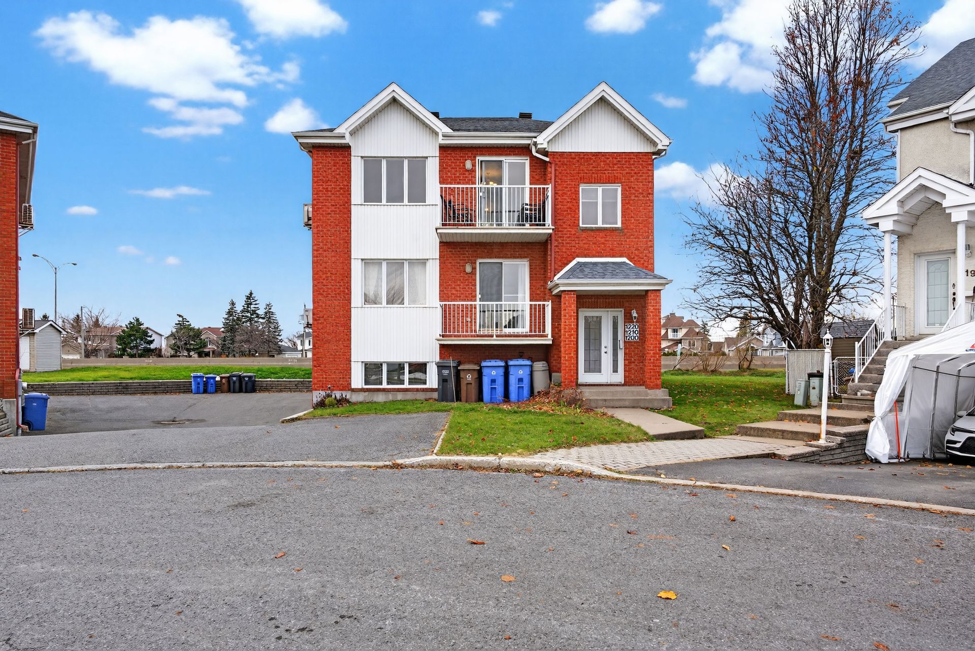 Joelle Bitar / #17813402