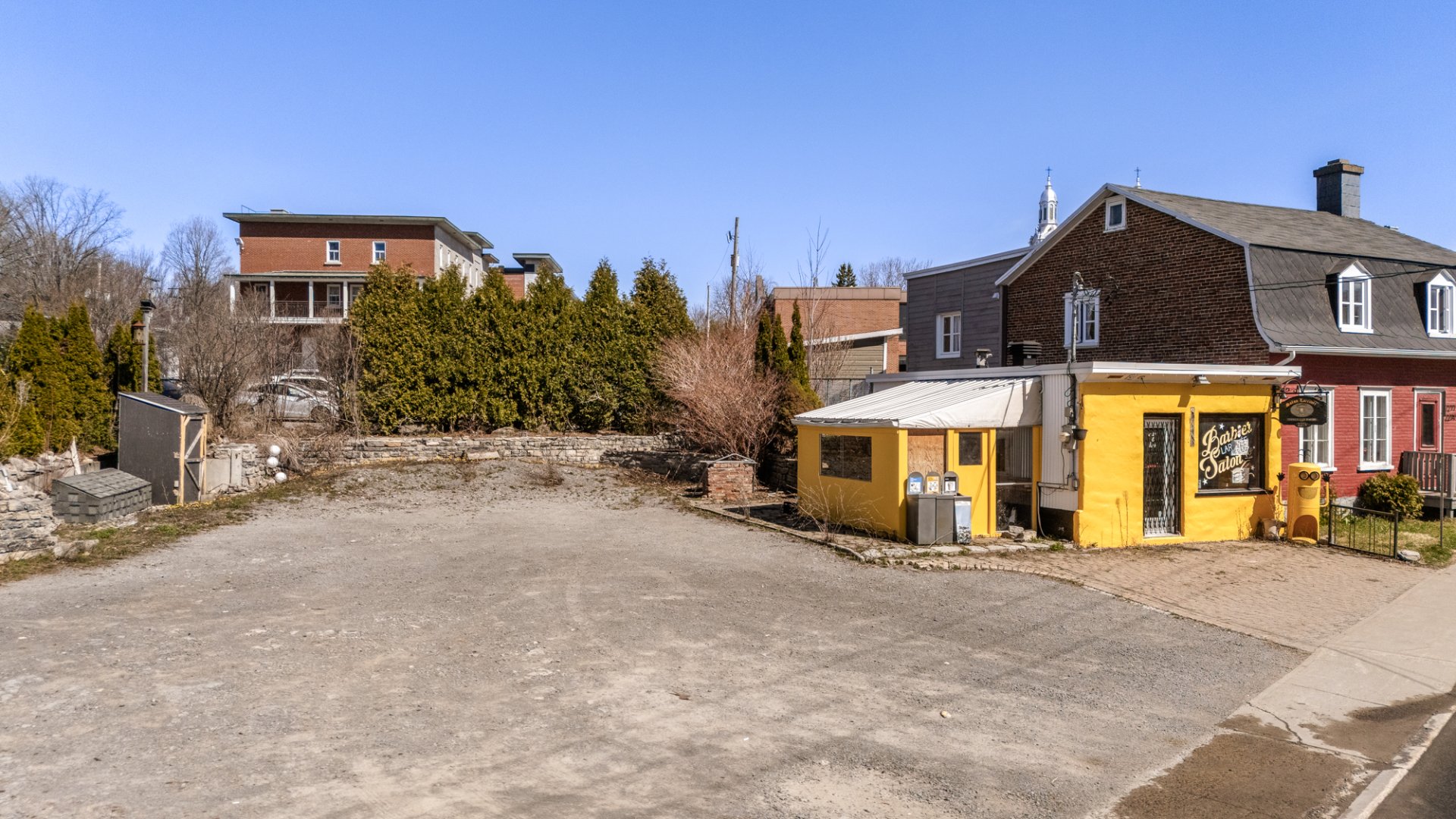 2275 Av. Royale