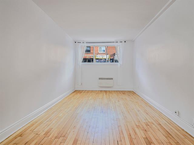 #2 - 3745 Rue Masson