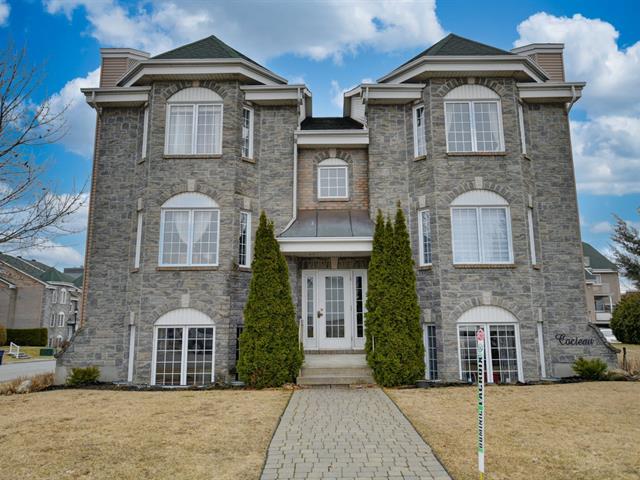 #102 - 222 Rue Larivière