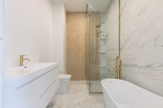 Ensuite bathroom