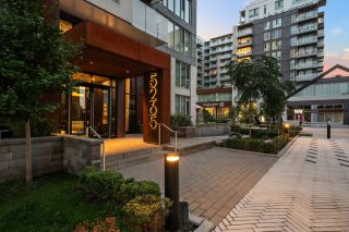 #908 - 5265 Rue MacKenzie