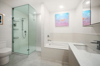 Salle de bains attenante à la CCP