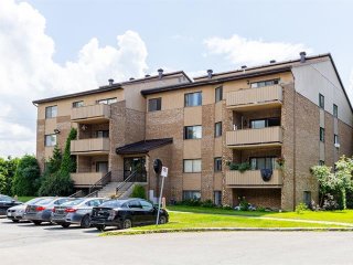 #301 - 2495 Place Ardennes