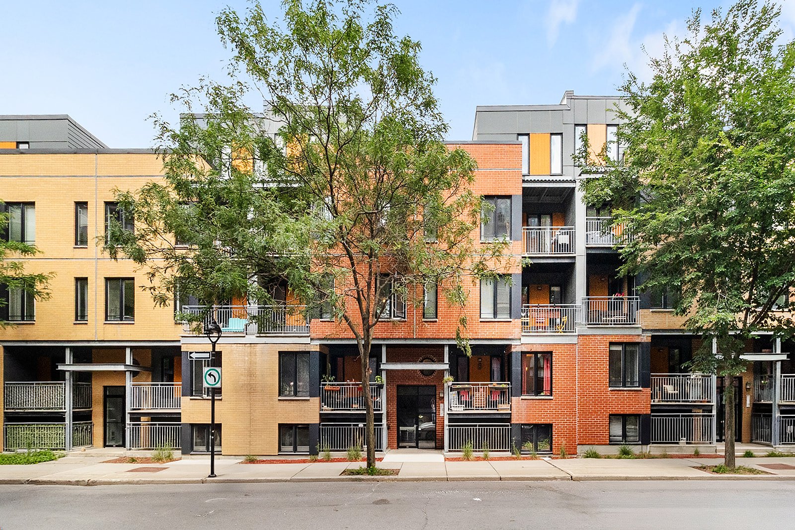 #4 - 5241 Rue Philippe-Lalonde