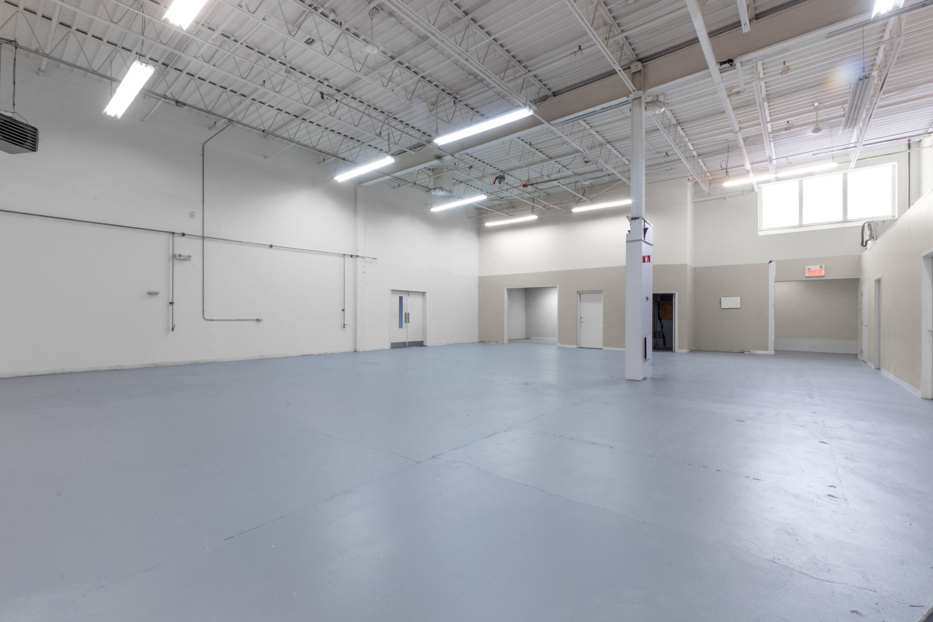 #A - 76 Boul. Brunswick