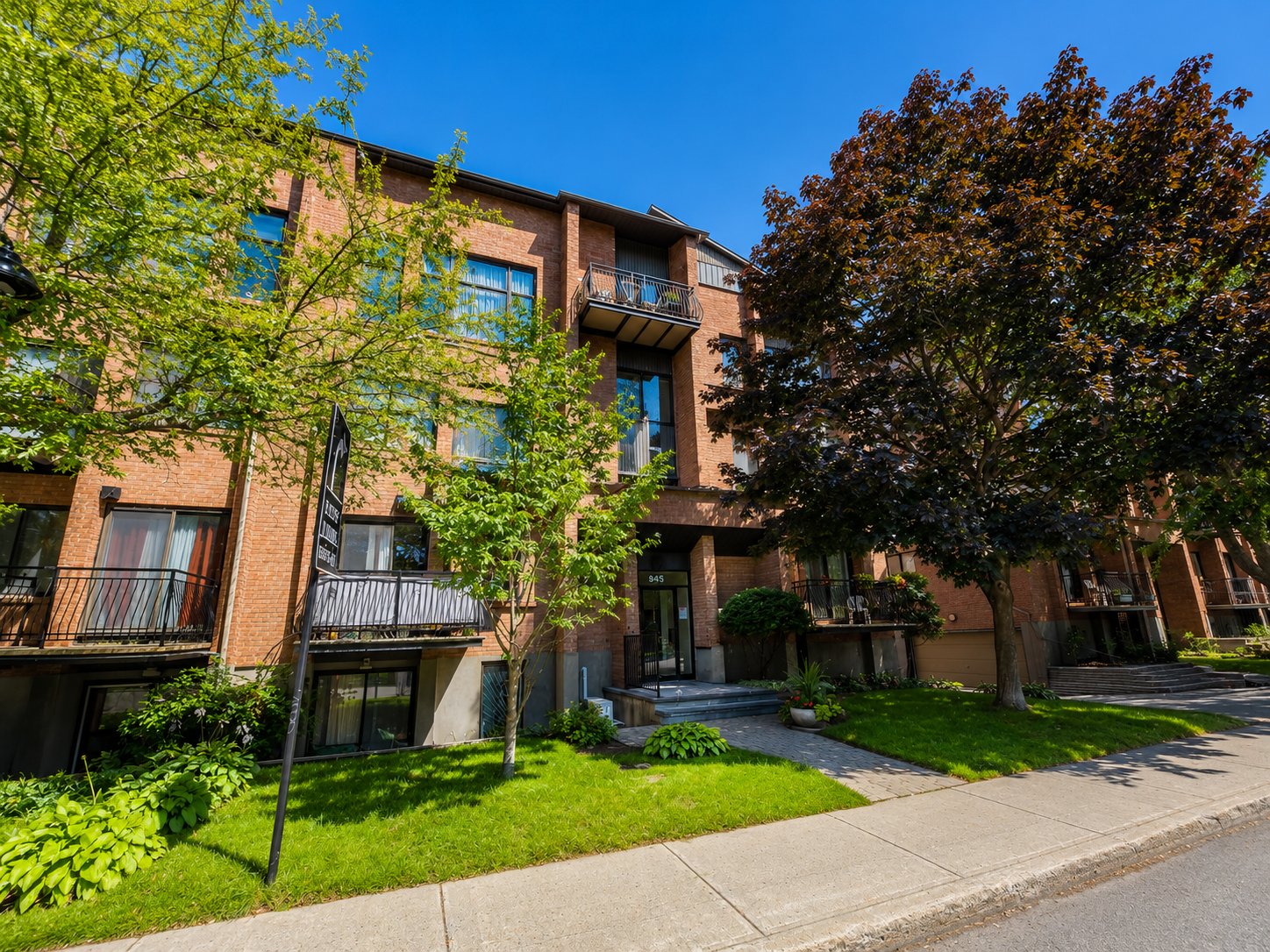 #5 - 645 Rue Guy