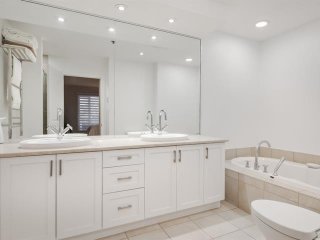 Ensuite bathroom