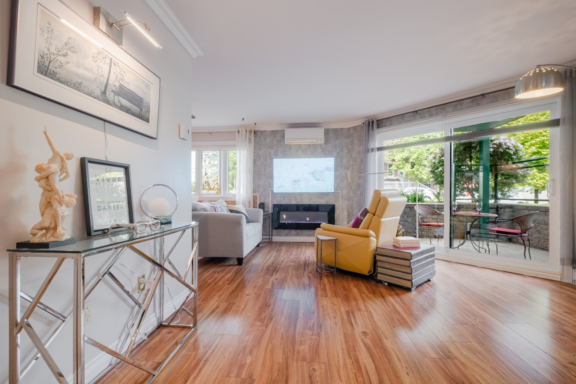  874 Rue Jovette-Bernier