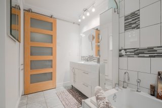 Salle de bains attenante à la CCP