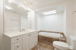 Ensuite bathroom