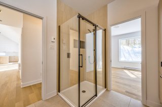 Salle de bains attenante à la CCP
