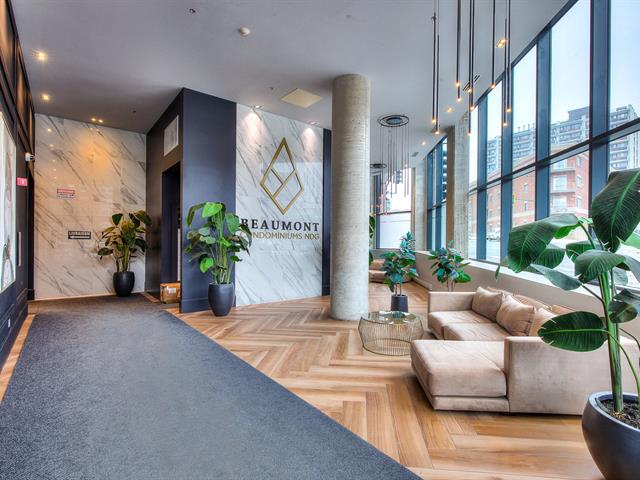 #904 - 4599 Av. Clanranald