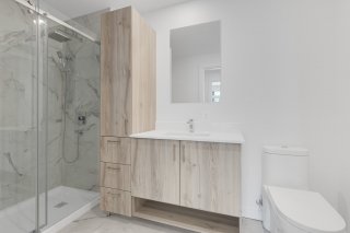 Ensuite bathroom