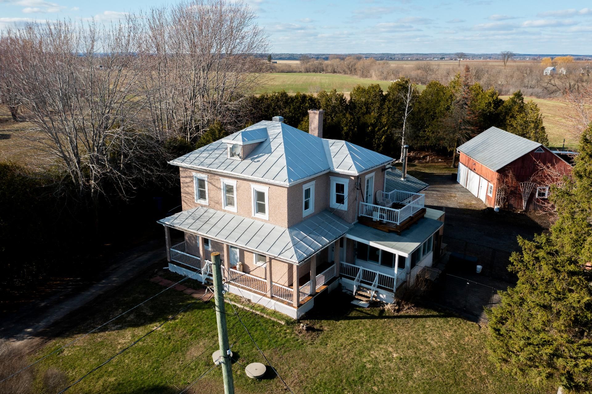 2720 Rg du Haut-de-la-Rivière — photo 1