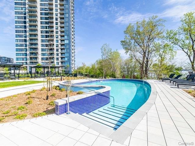 #1904 - 399 Rue de la Rotonde