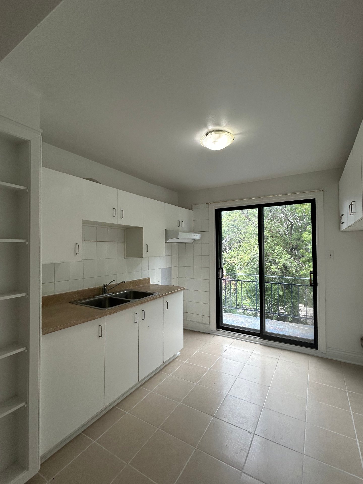 5473 Av. Van Horne