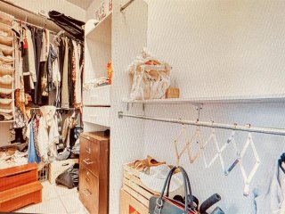 Walk-in closet
