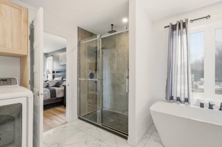 Salle de bains attenante à la CCP