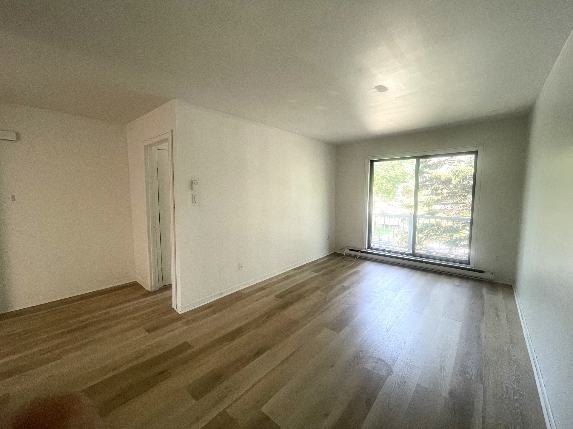 2342 Rue Modugno