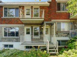 2576 Rue Aylwin