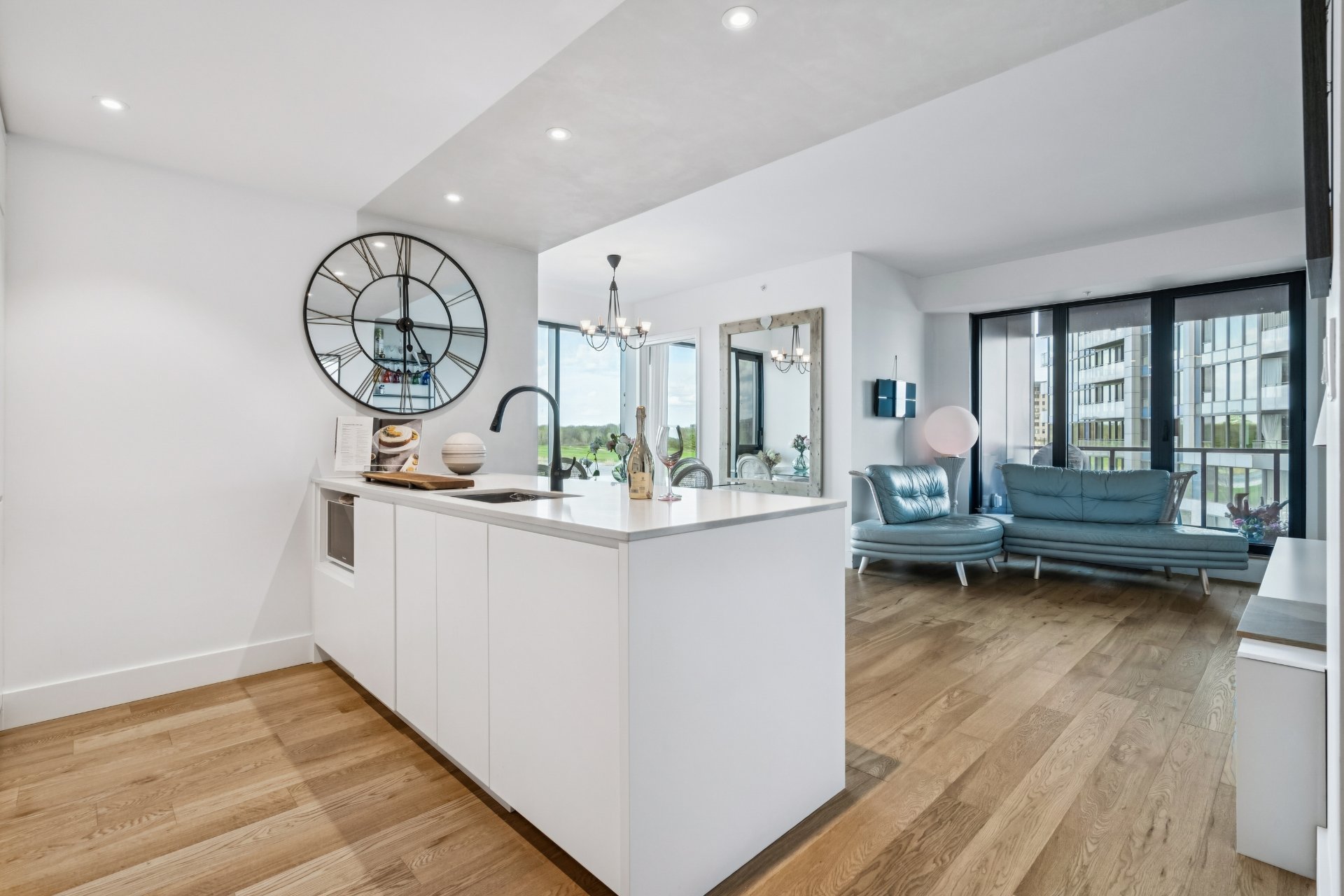 #406 - 200 Rue André-Prévost